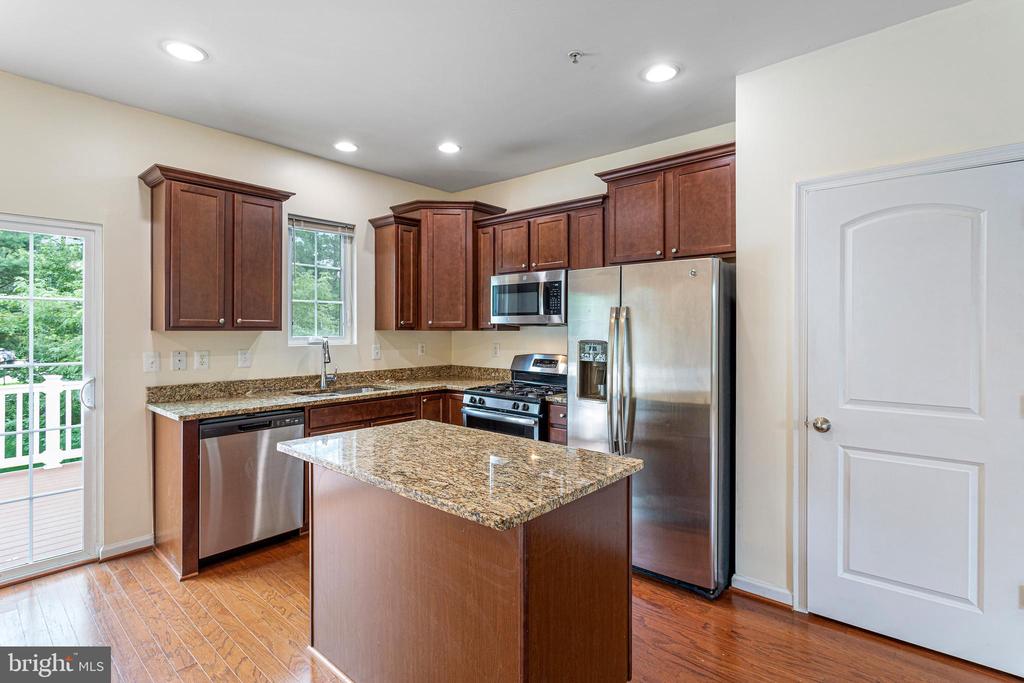 608 WARBLERS PERCH WAY