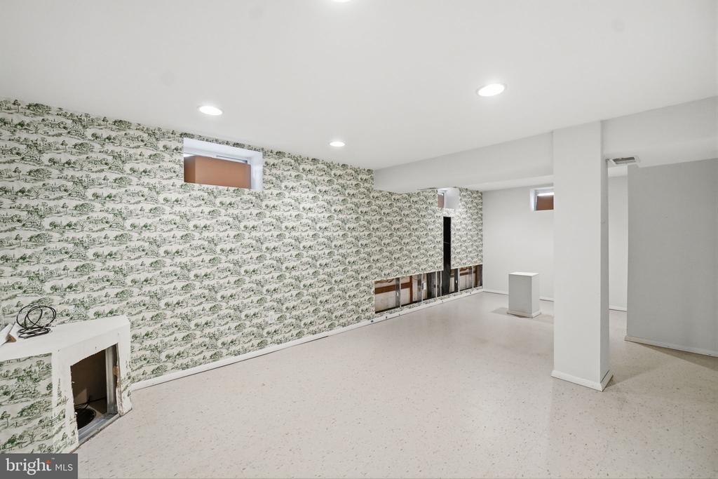619 BAYLOR ROAD