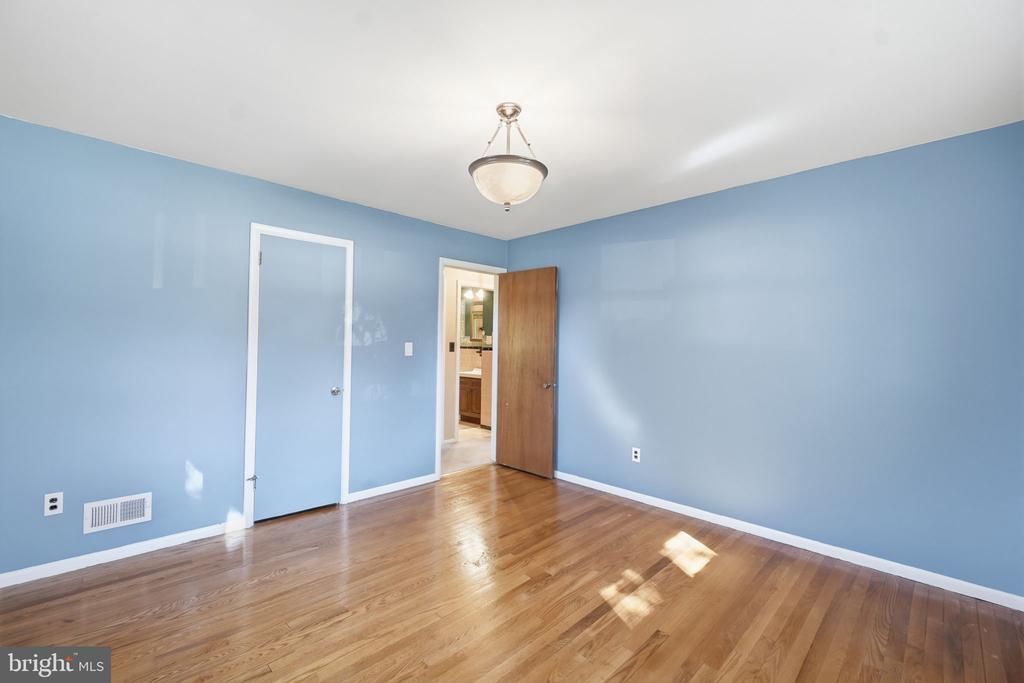 619 BAYLOR ROAD