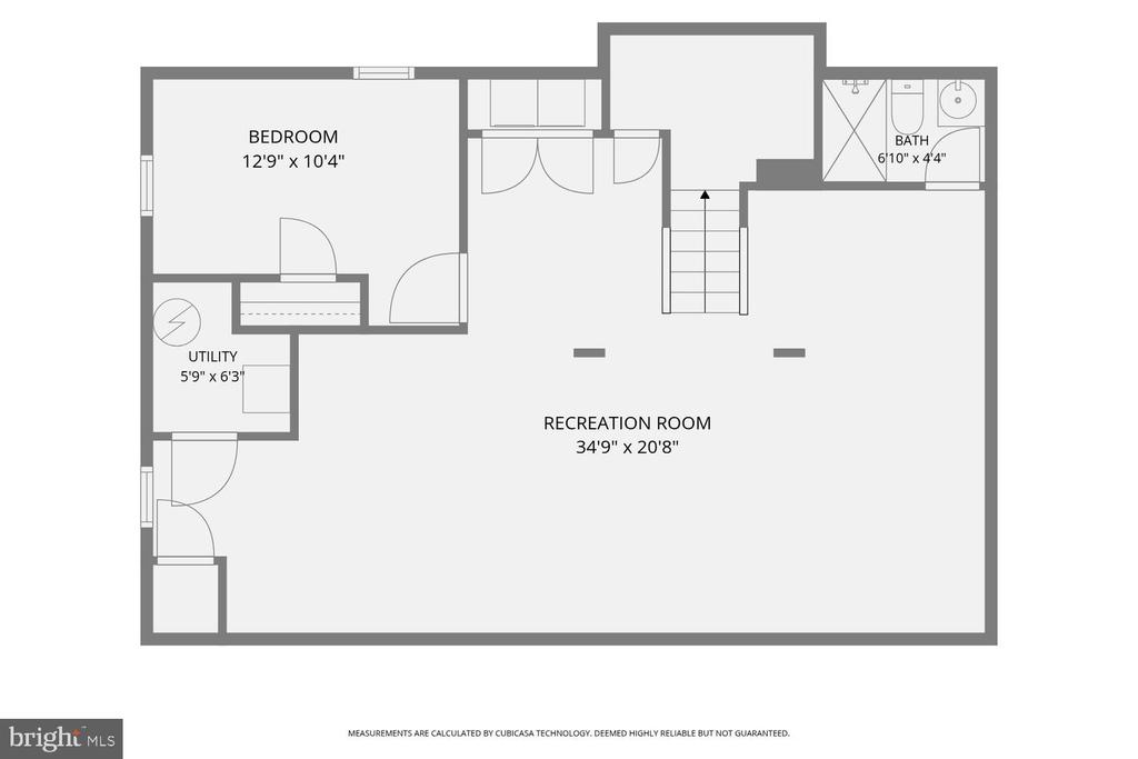 696 W MAPLE ROAD