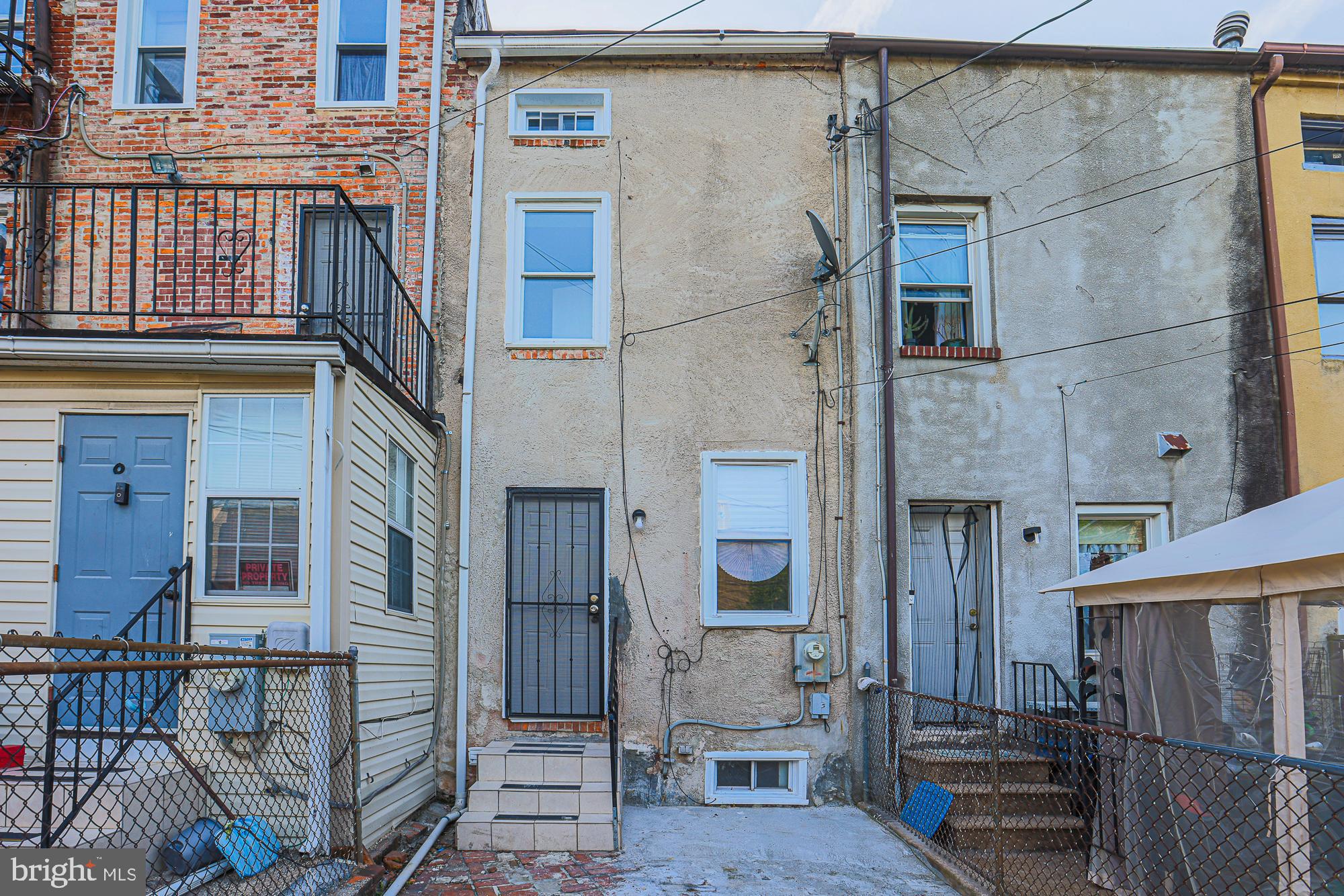 10 S CAREY STREET