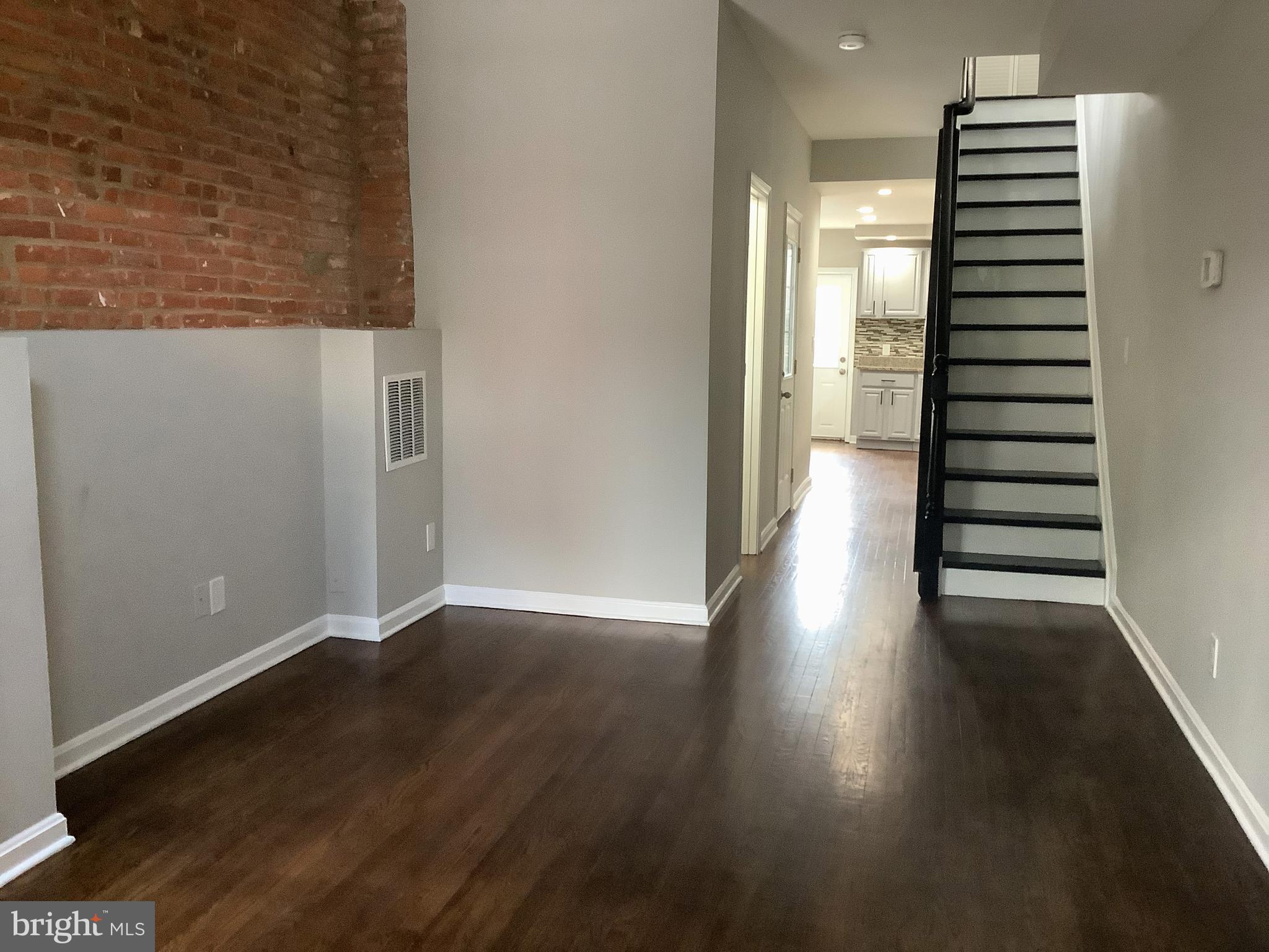 319 S HIGHLAND AVENUE