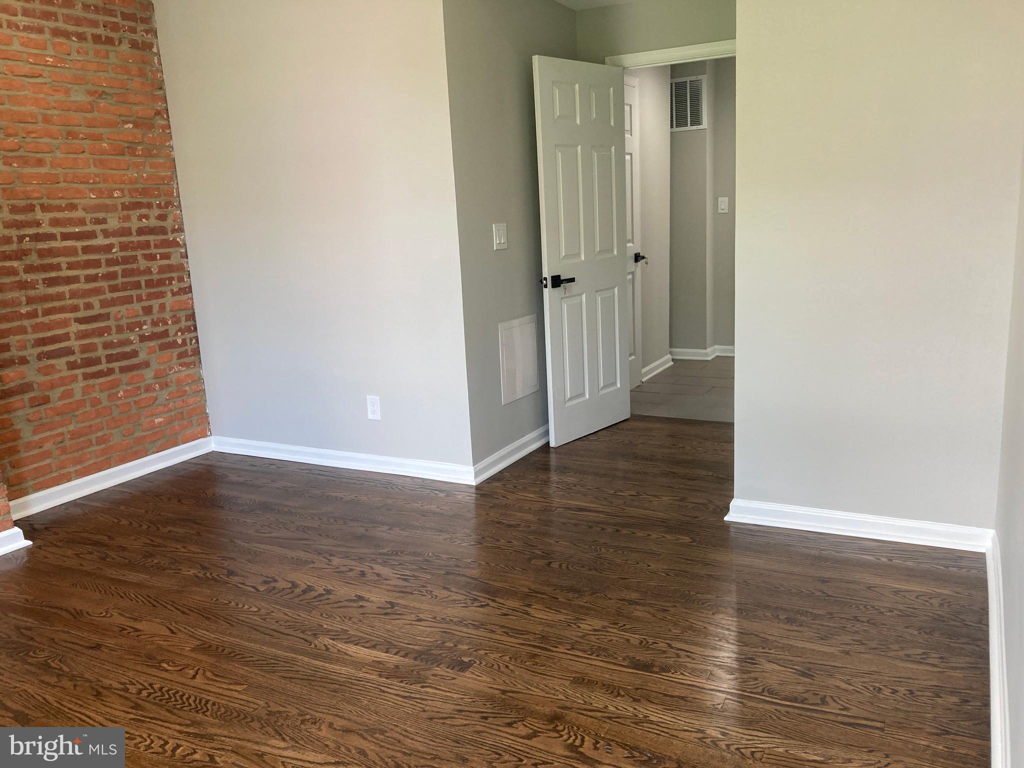 319 S HIGHLAND AVENUE