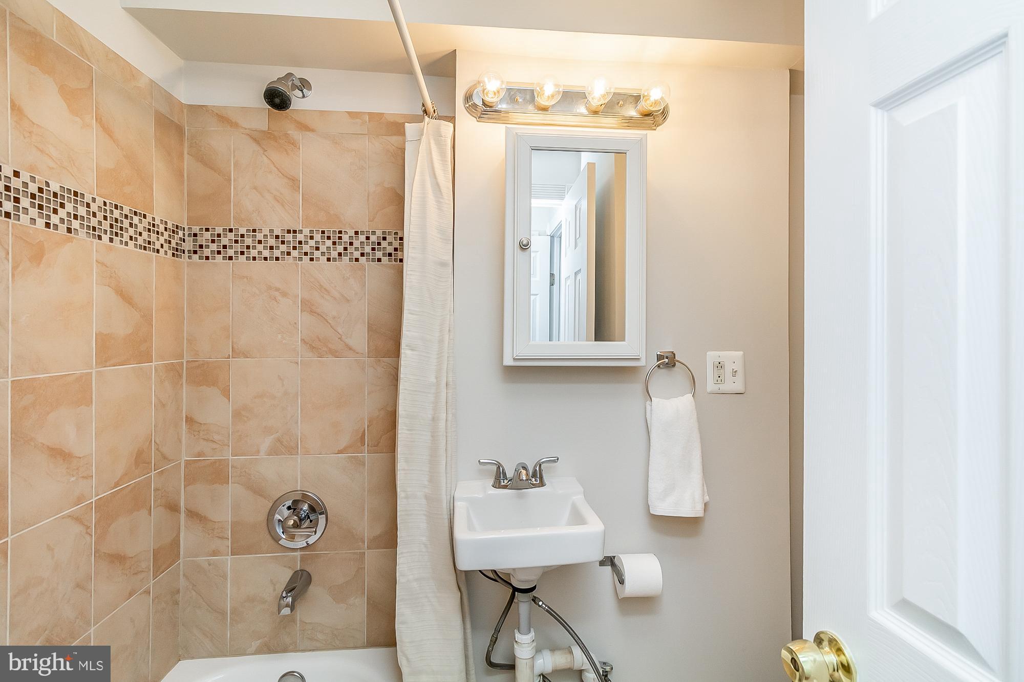 630 E CLEMENT STREET