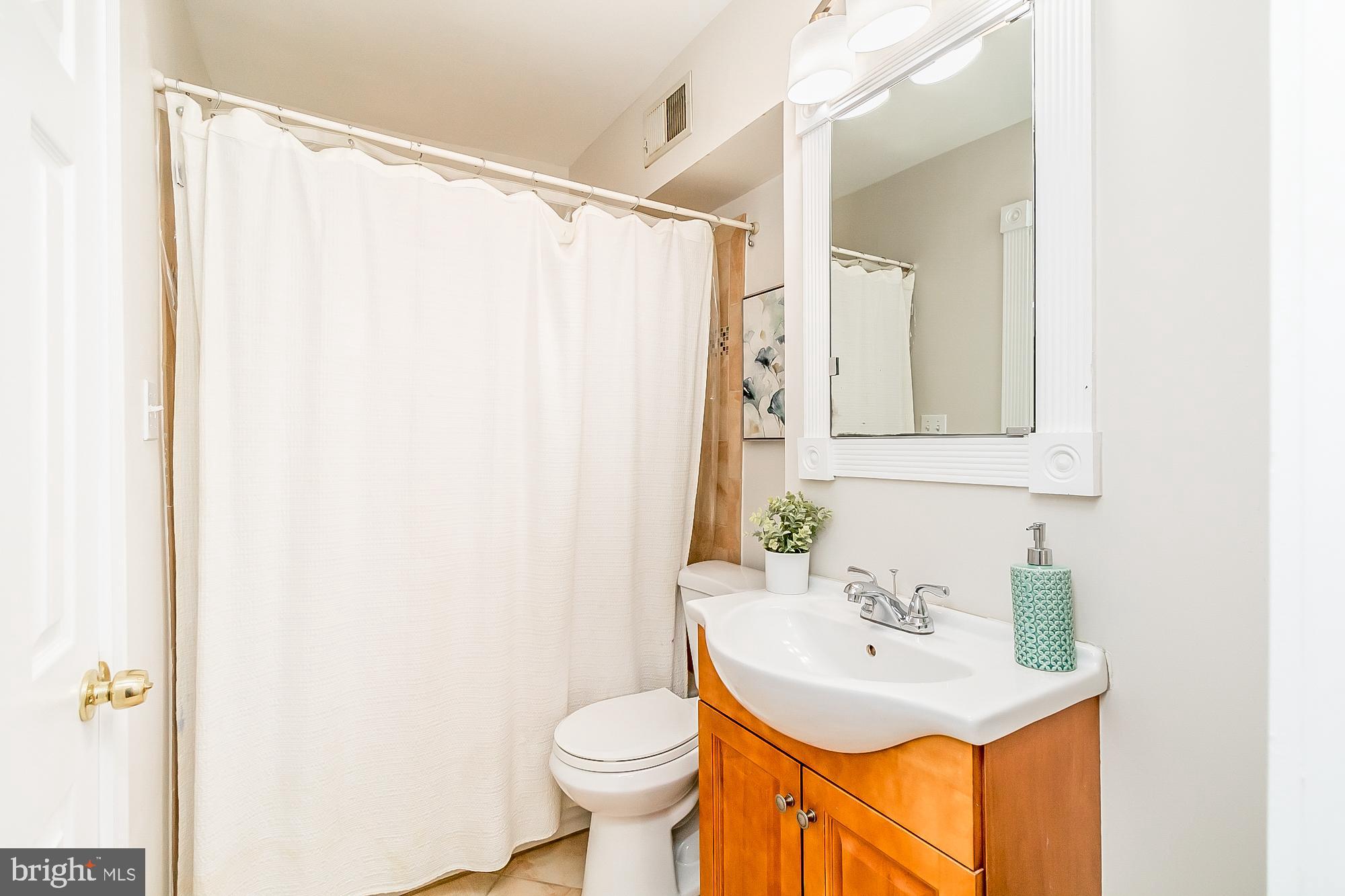 630 E CLEMENT STREET