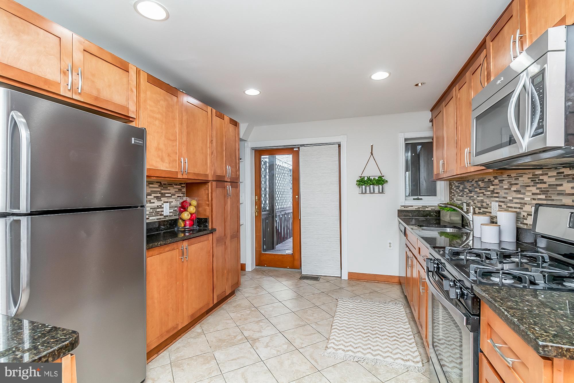 630 E CLEMENT STREET