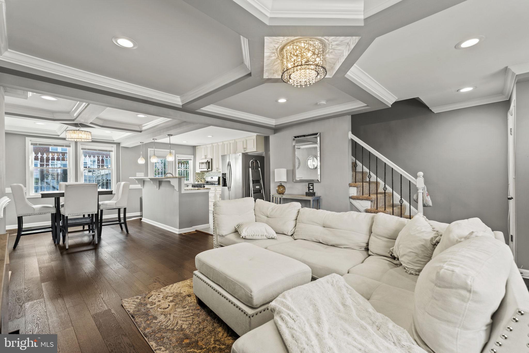 3709 RAVENWOOD AVENUE