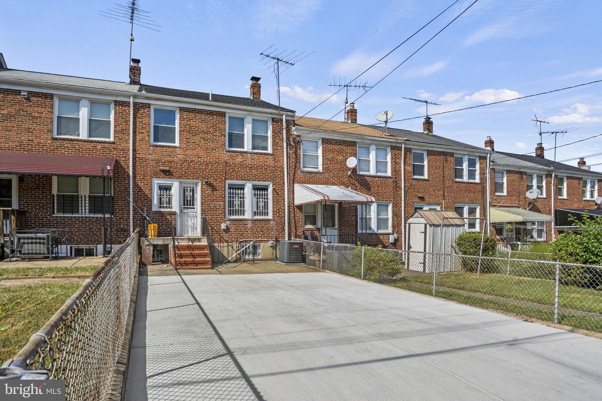 3709 RAVENWOOD AVENUE