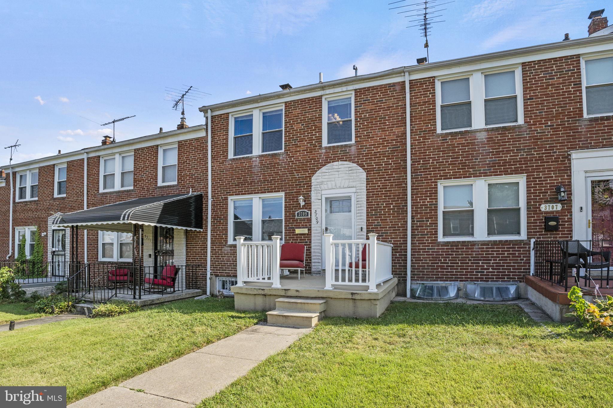 3709 RAVENWOOD AVENUE