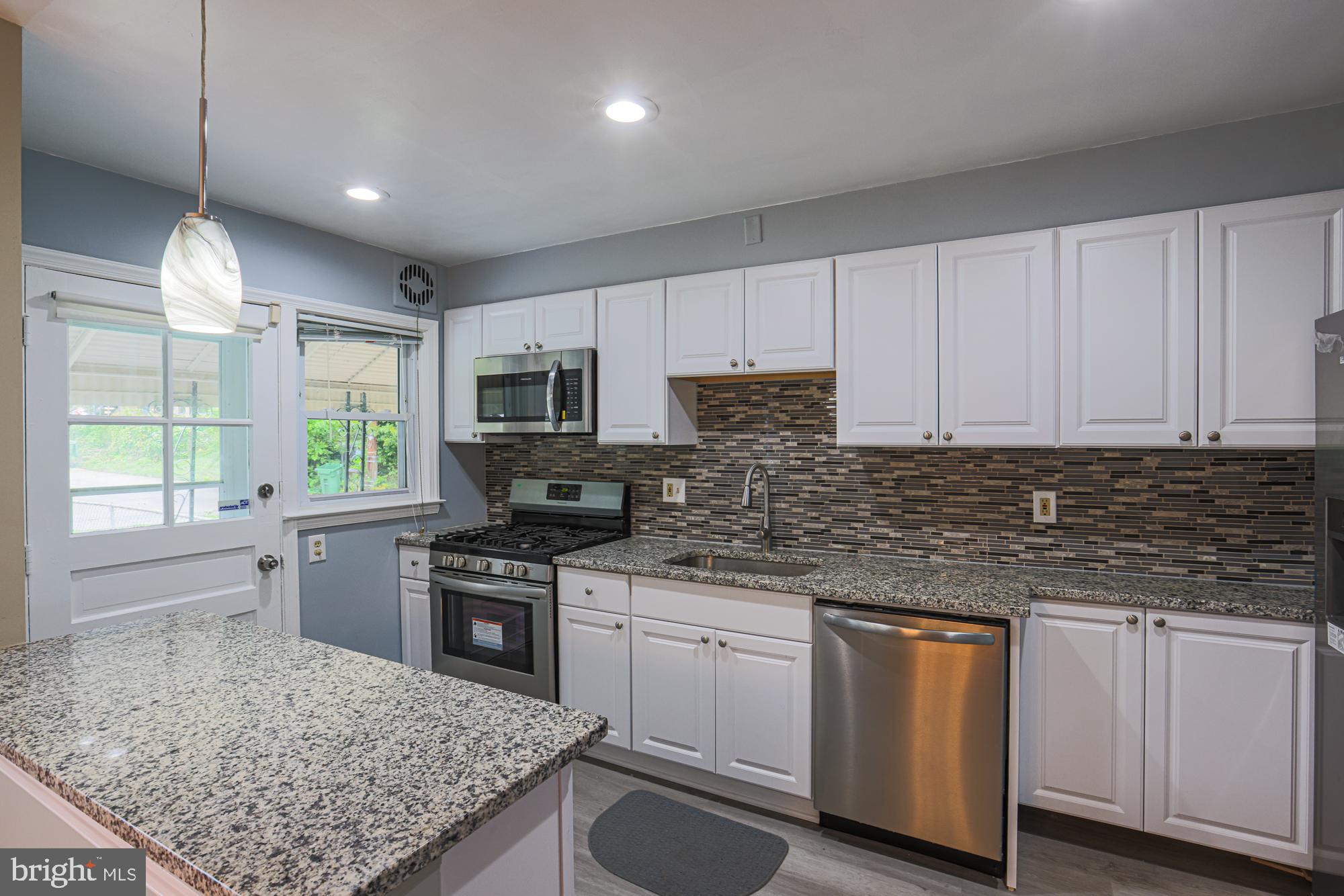 4902 LINDSAY ROAD