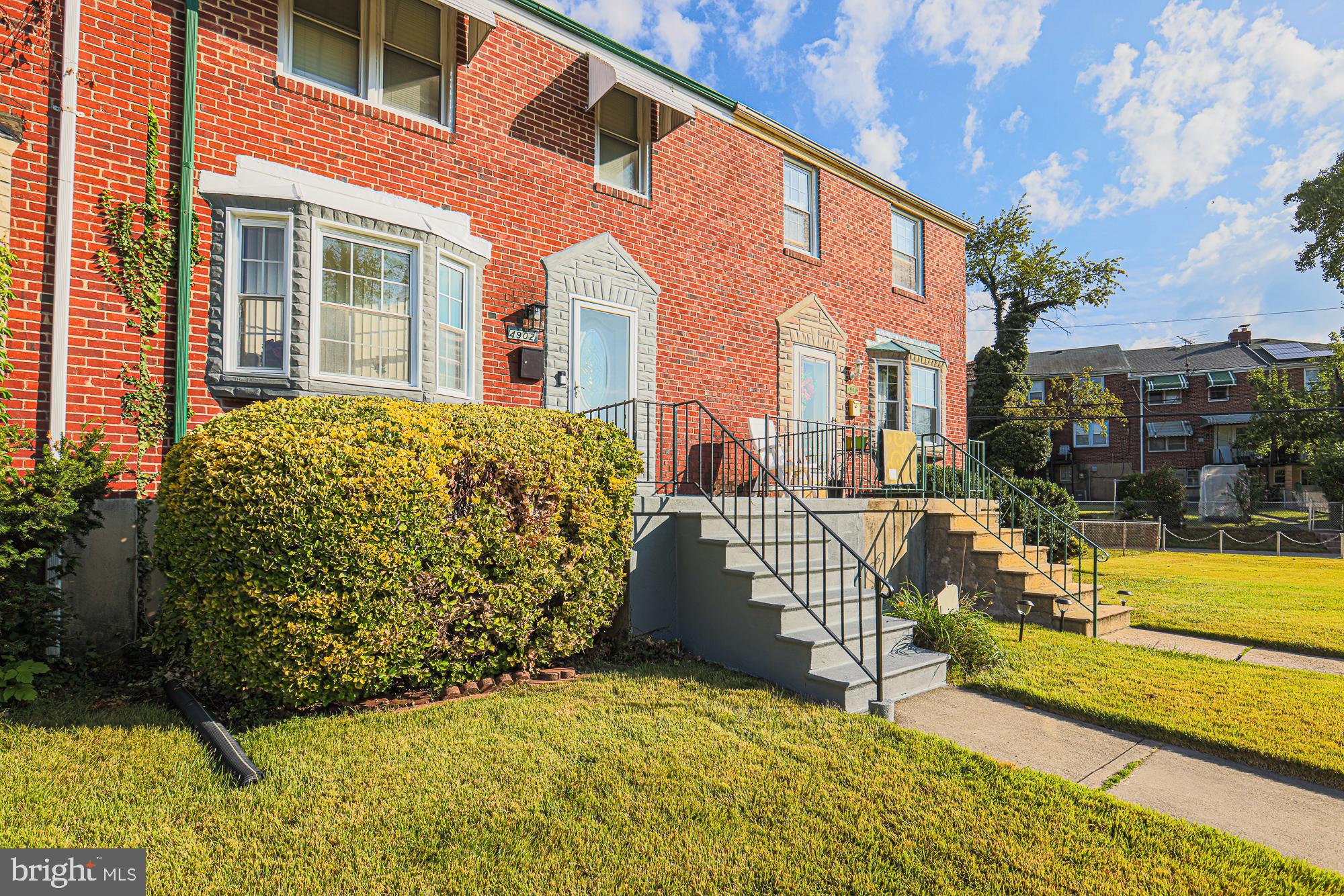 4902 LINDSAY ROAD