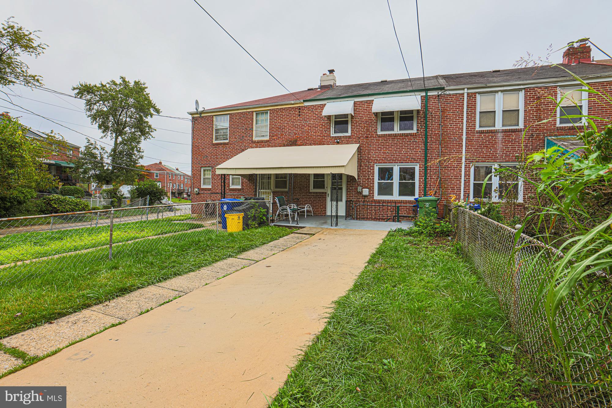 4902 LINDSAY ROAD
