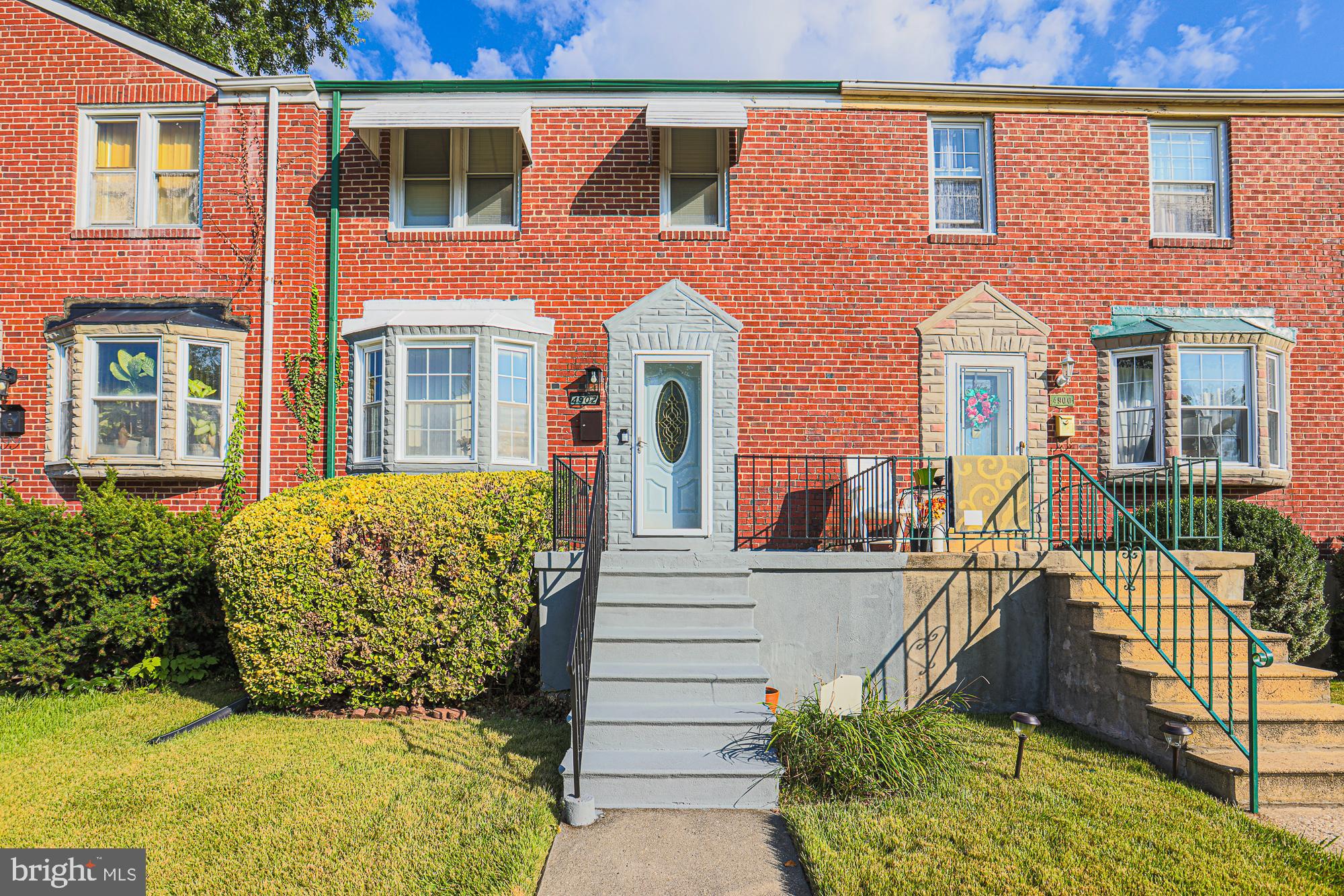 4902 LINDSAY ROAD
