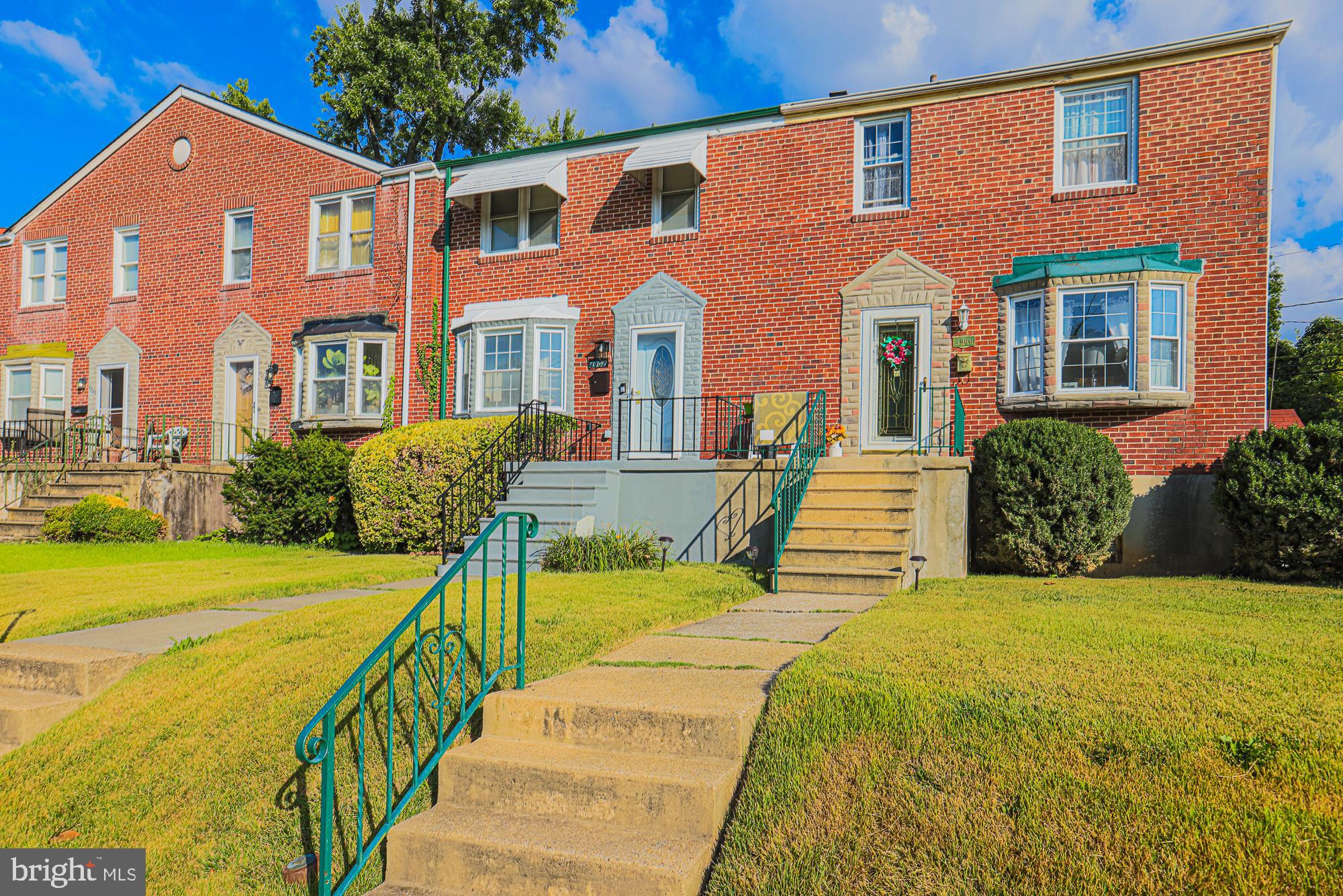 4902 LINDSAY ROAD