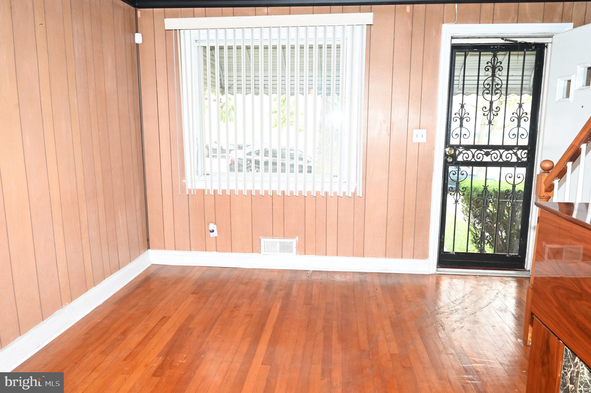 3515 W MULBERRY STREET