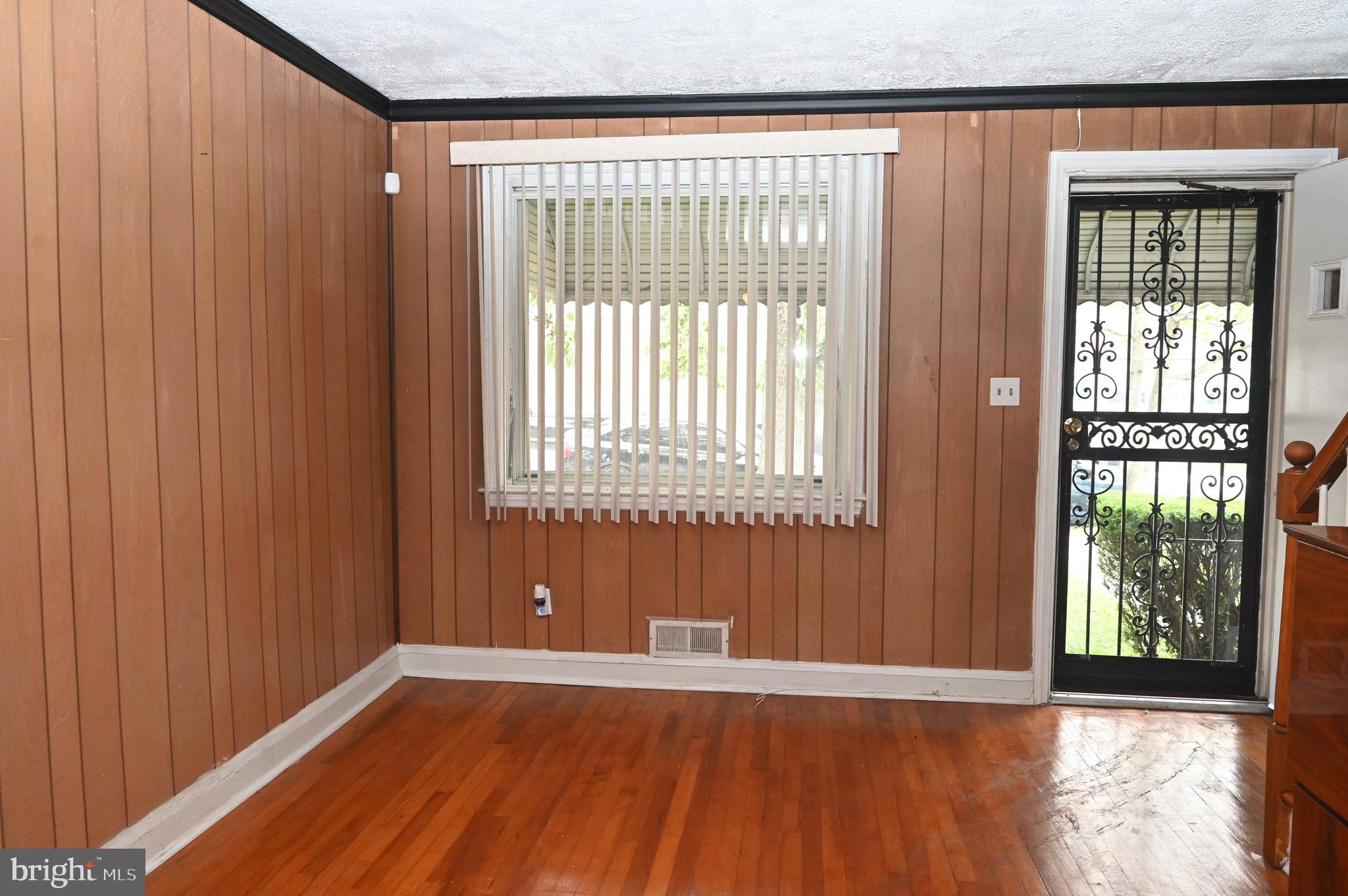 3515 W MULBERRY STREET