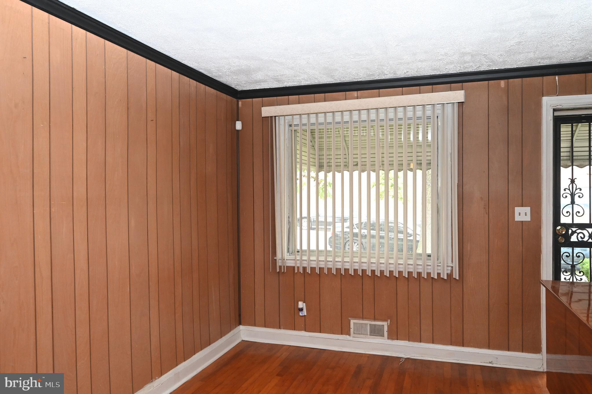 3515 W MULBERRY STREET