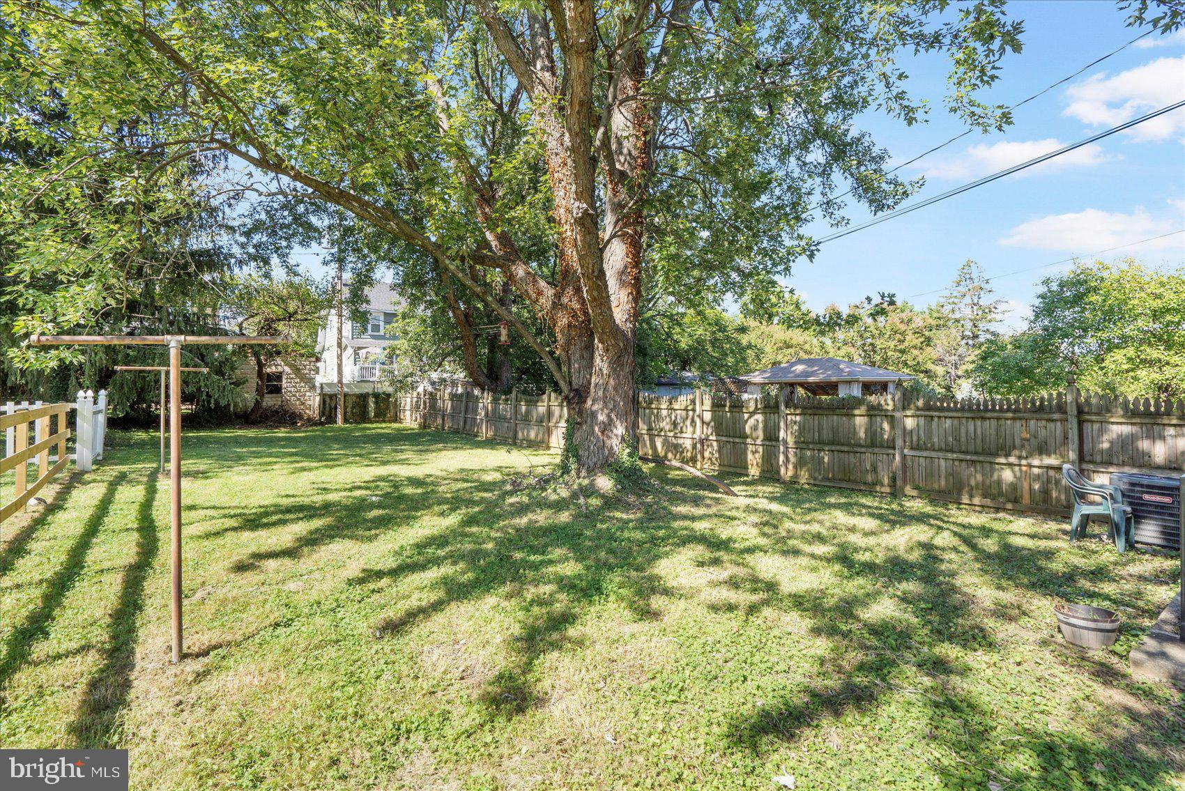 4804 CROSSWOOD AVENUE 1