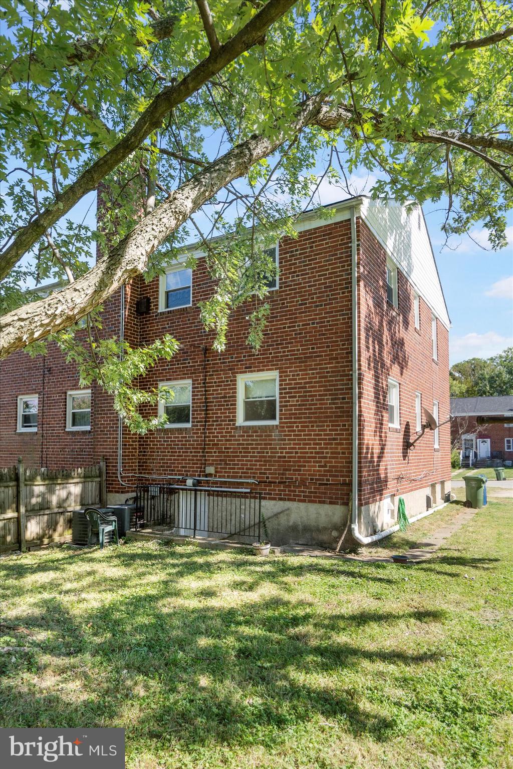 4804 CROSSWOOD AVENUE 1