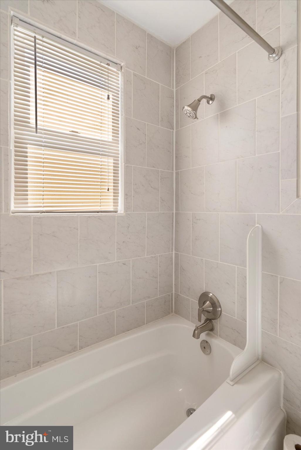 4804 CROSSWOOD AVENUE 1