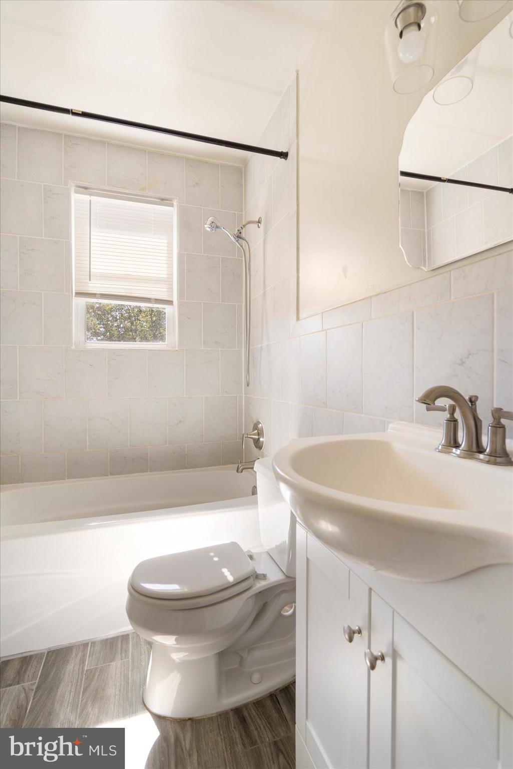 4804 CROSSWOOD AVENUE 1