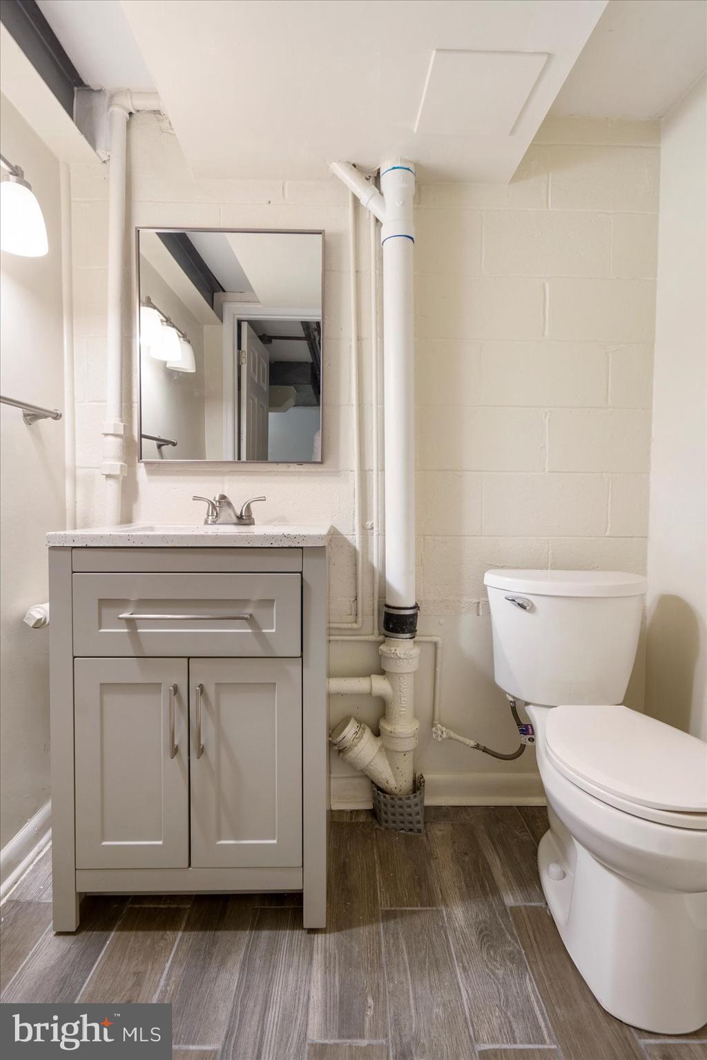 4804 CROSSWOOD AVENUE 1