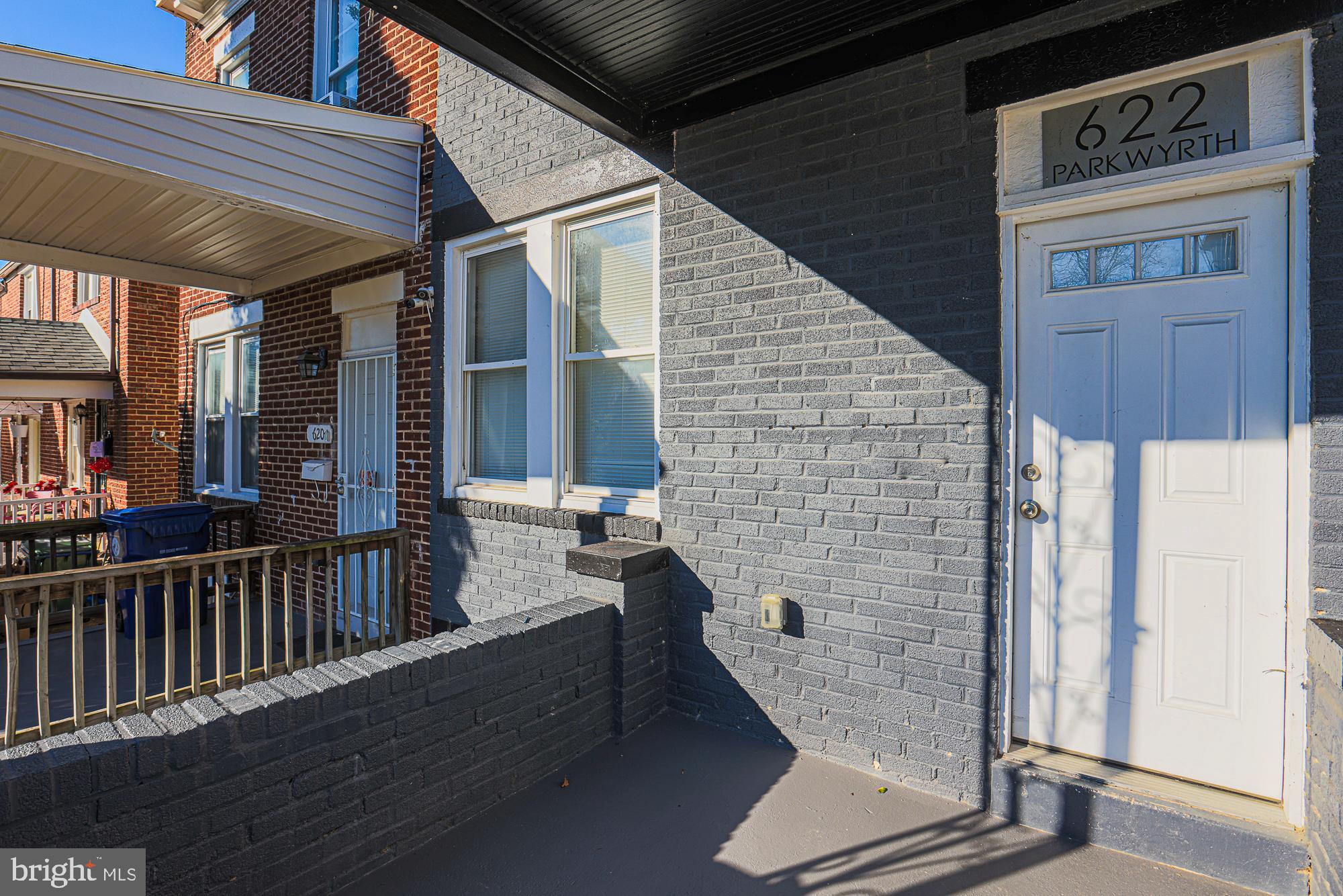 622 PARKWYRTH AVENUE