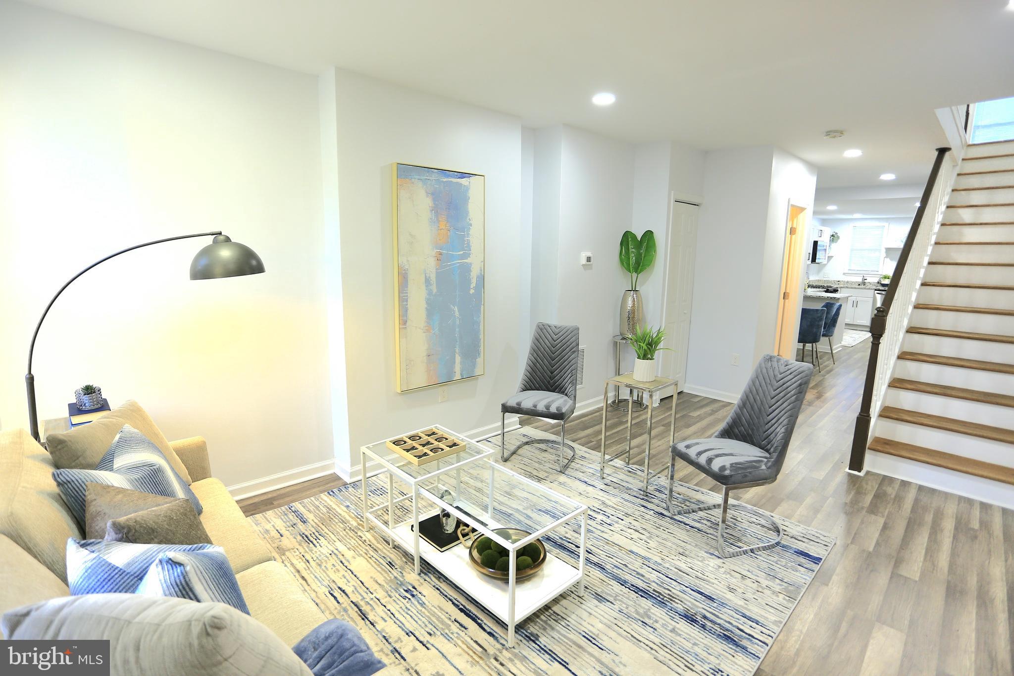 2130 W FAYETTE STREET