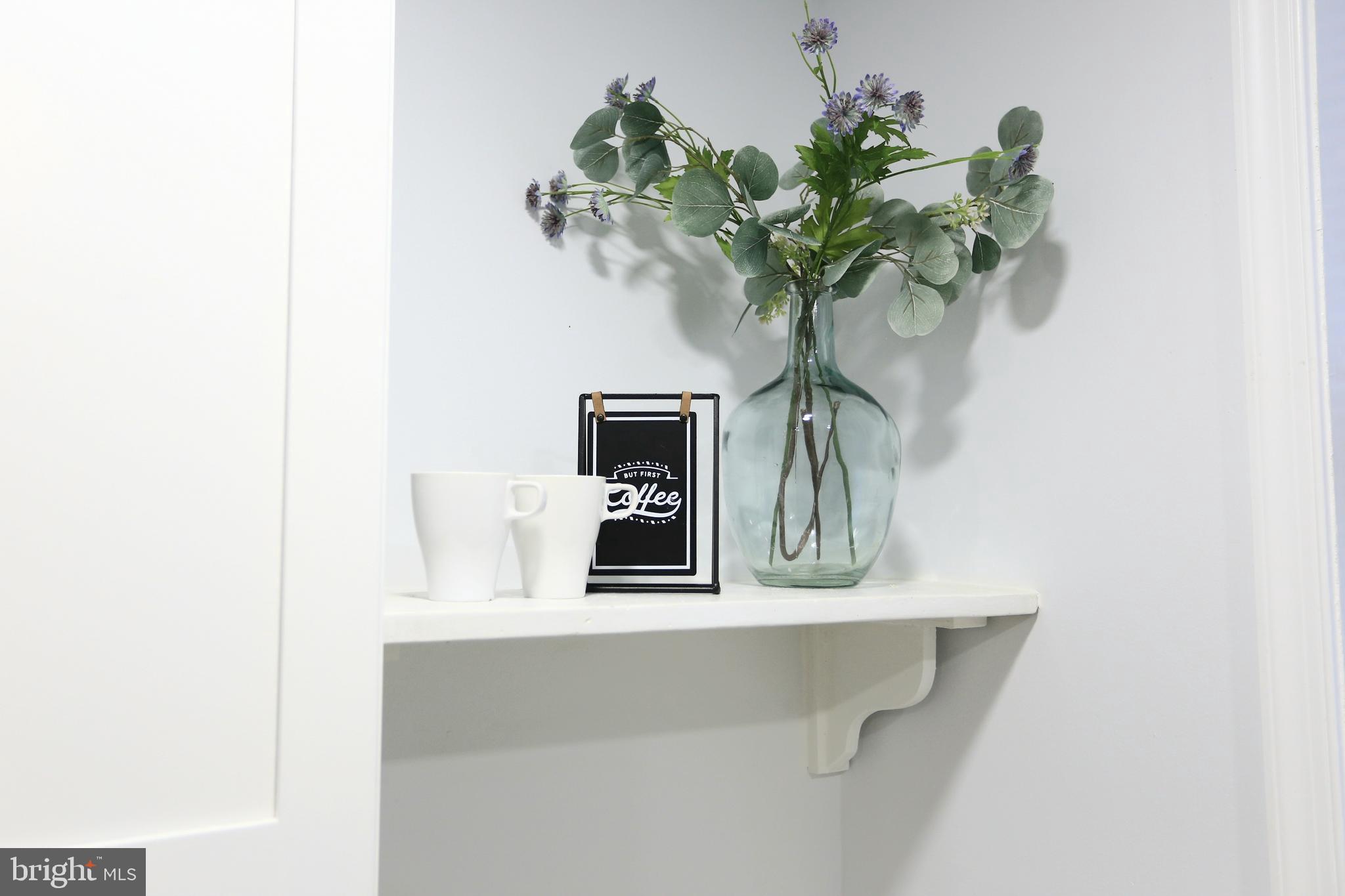 2130 W FAYETTE STREET