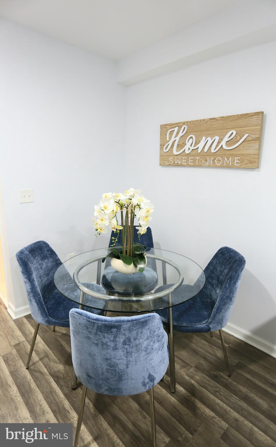 2130 W FAYETTE STREET