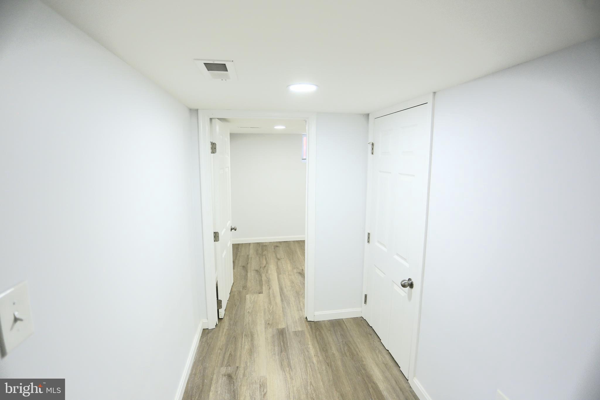 2130 W FAYETTE STREET