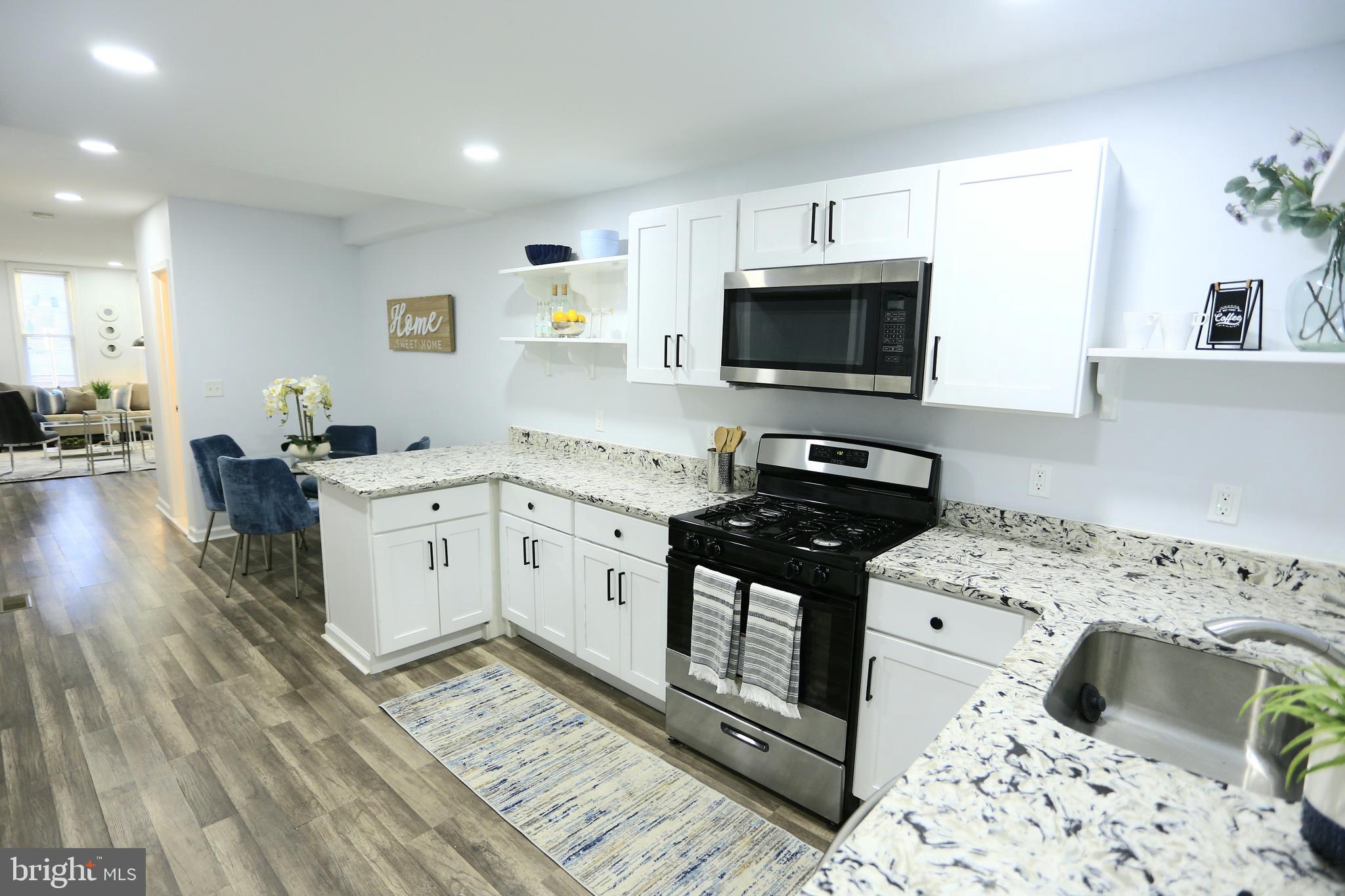 2130 W FAYETTE STREET