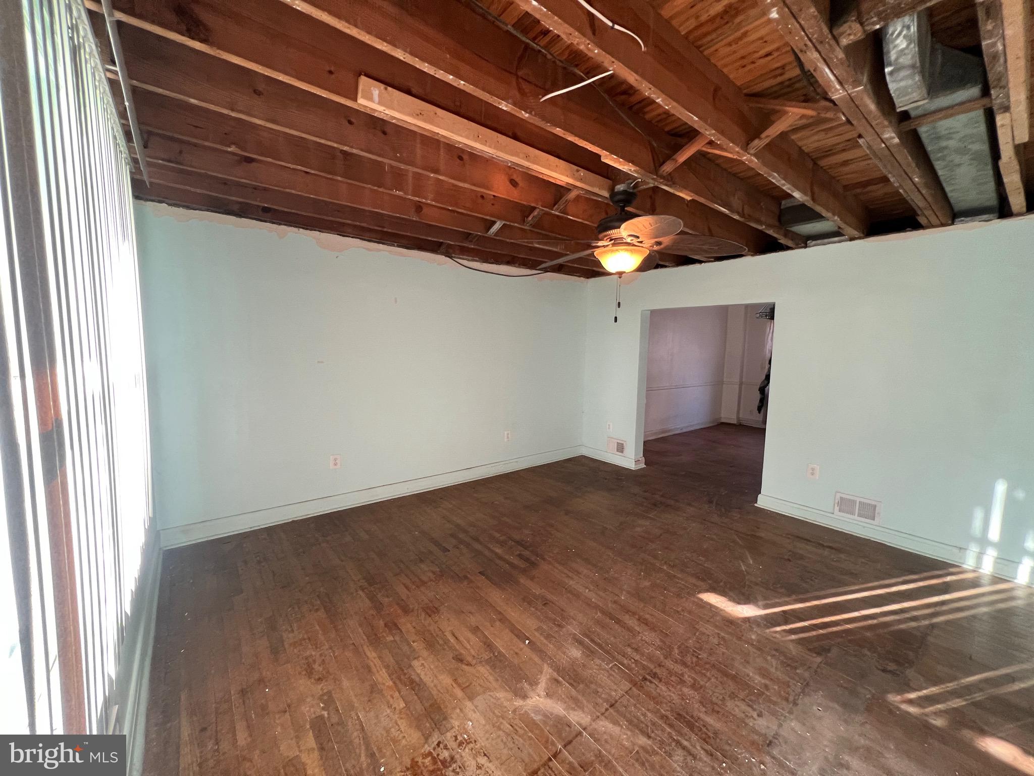 5451 FAIRLAWN AVENUE