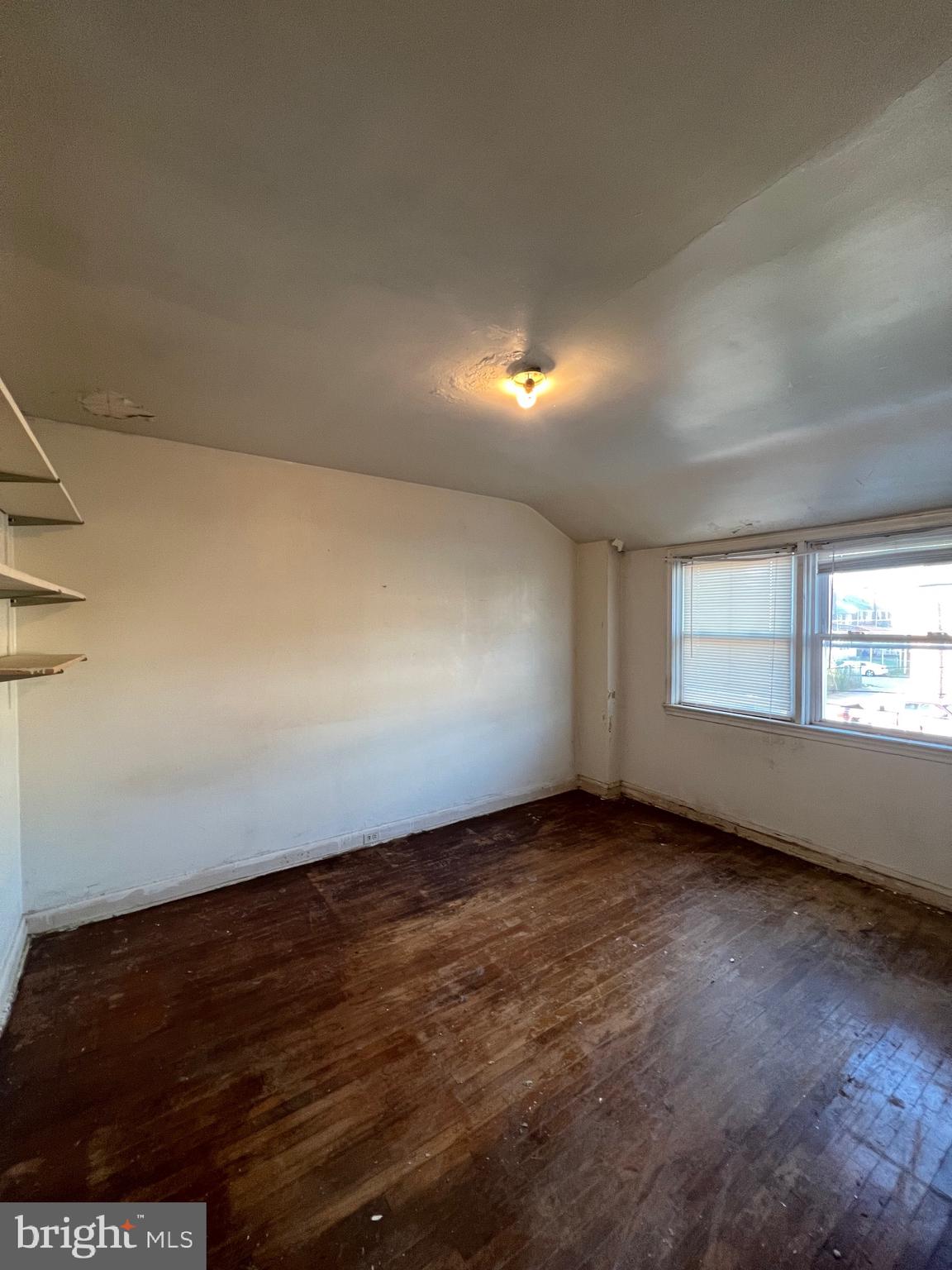 5451 FAIRLAWN AVENUE