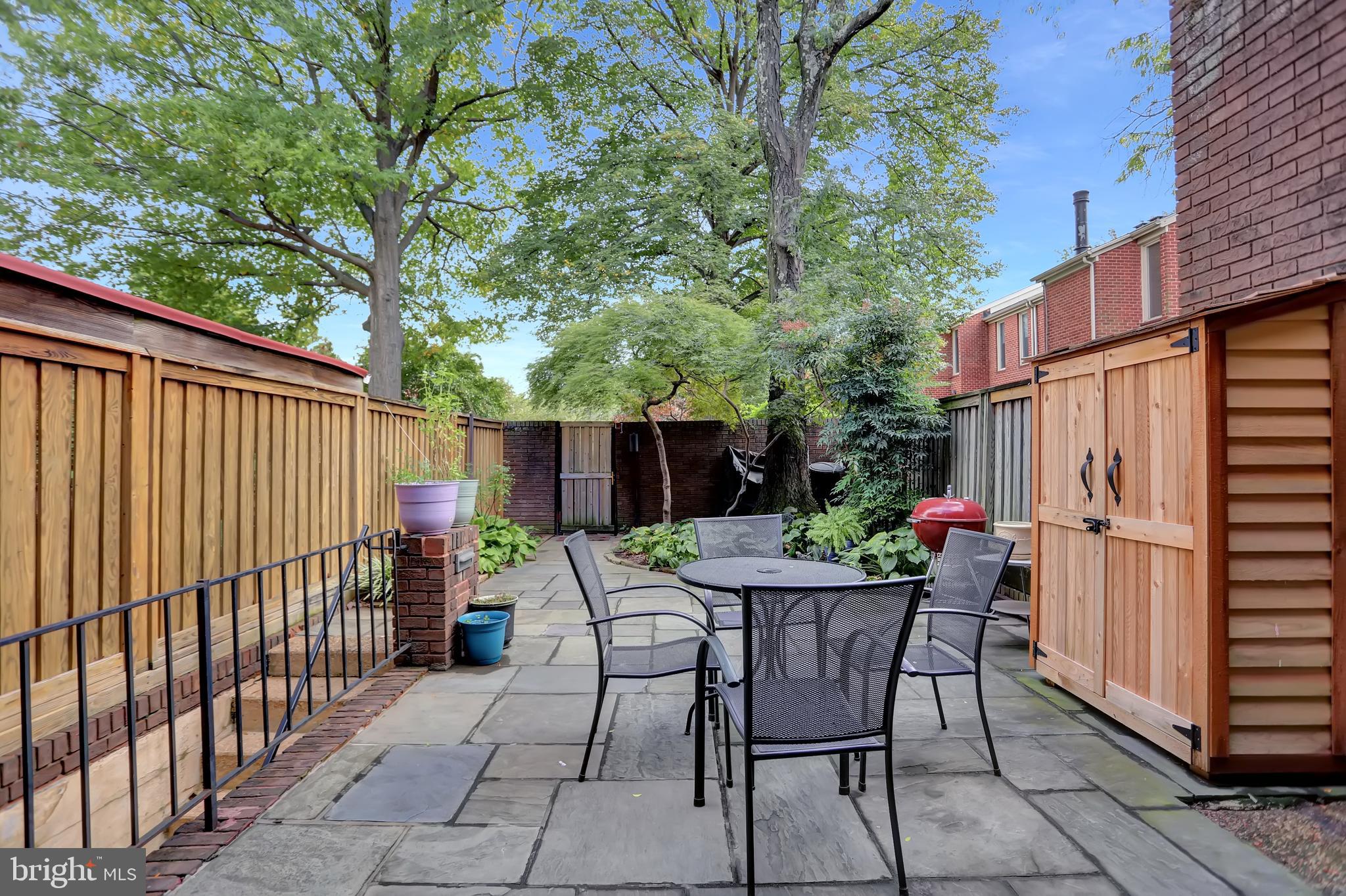 245 W LAFAYETTE AVENUE