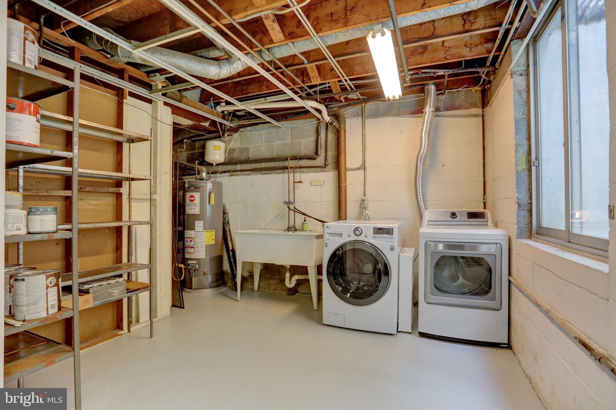 245 W LAFAYETTE AVENUE