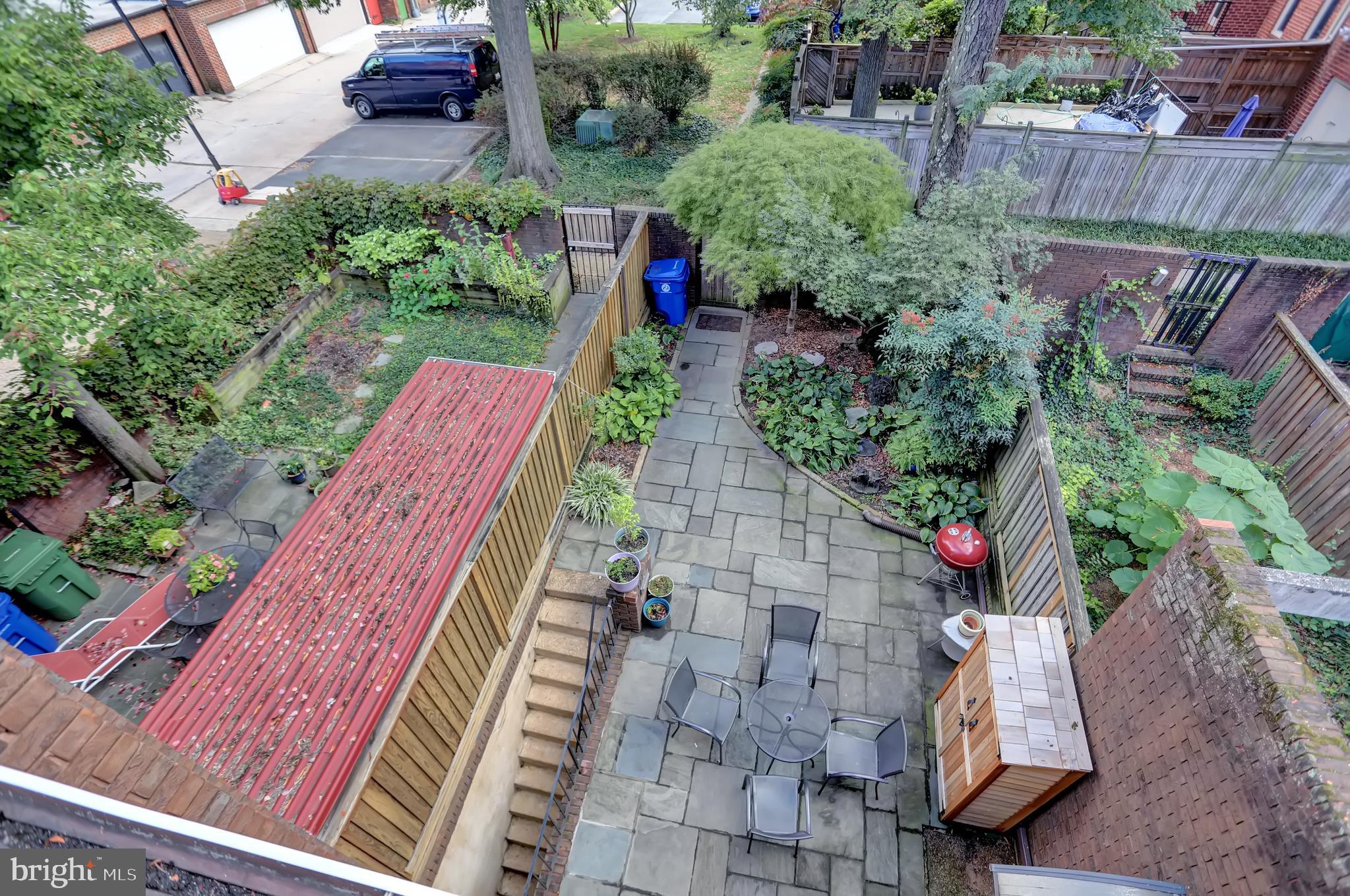 245 W LAFAYETTE AVENUE