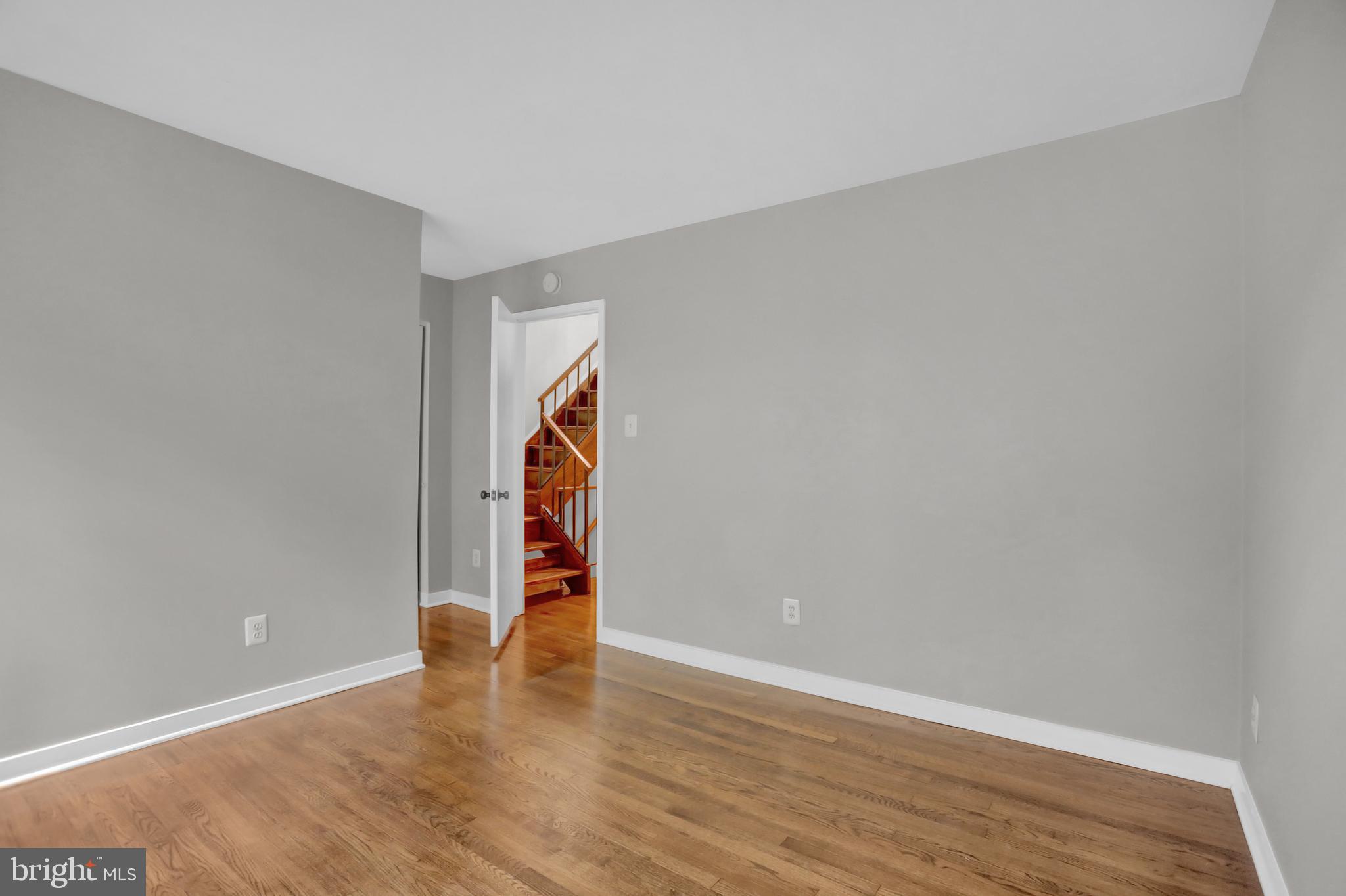 245 W LAFAYETTE AVENUE