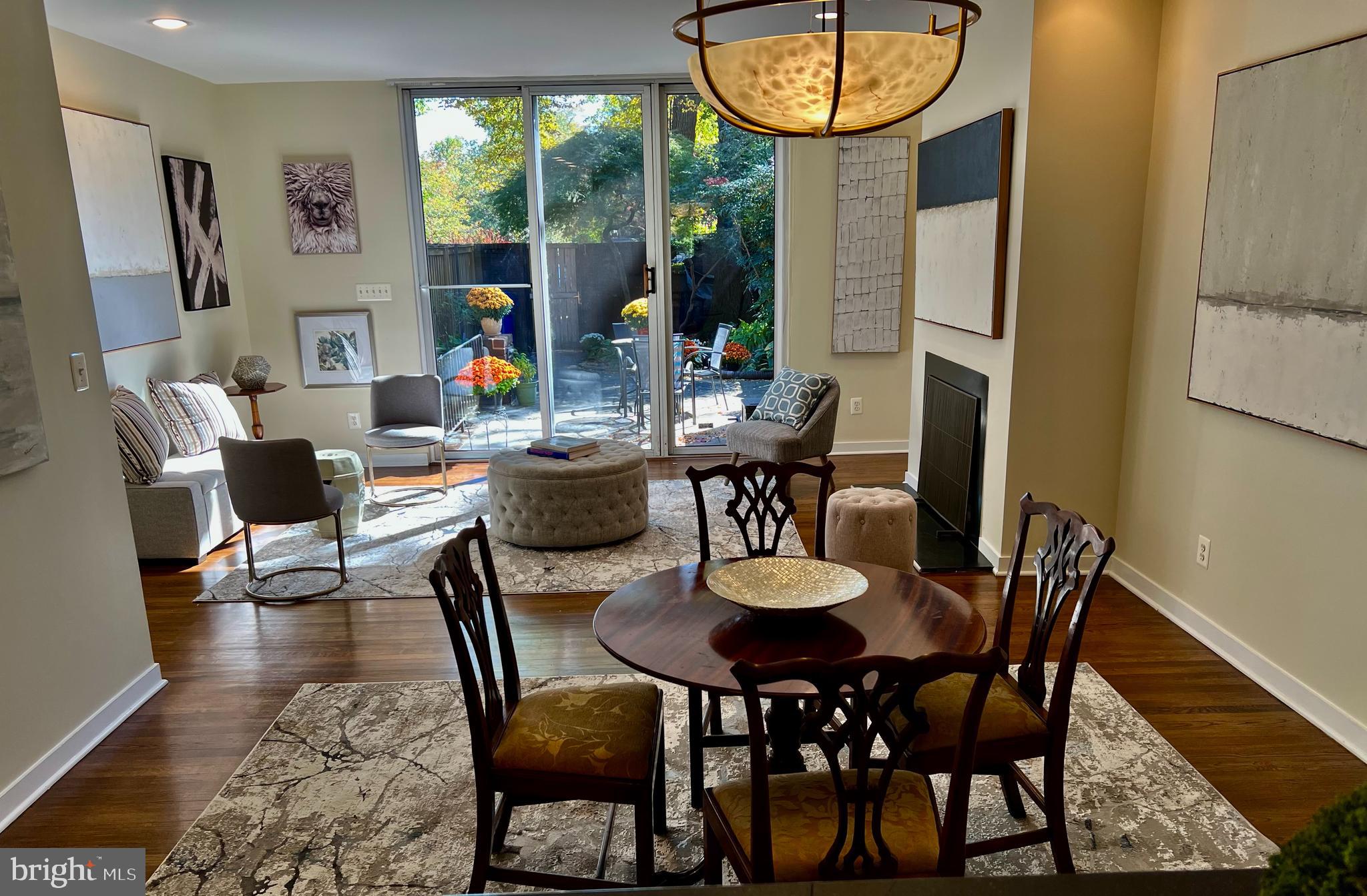 245 W LAFAYETTE AVENUE