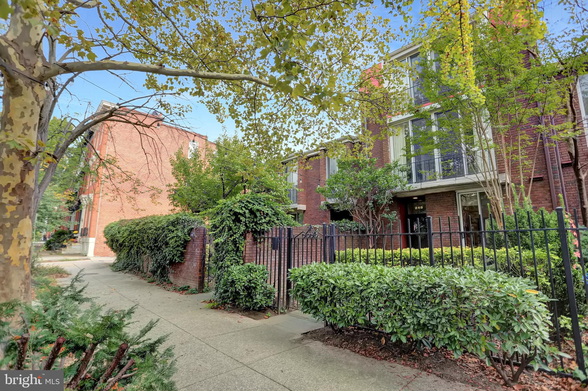 245 W LAFAYETTE AVENUE