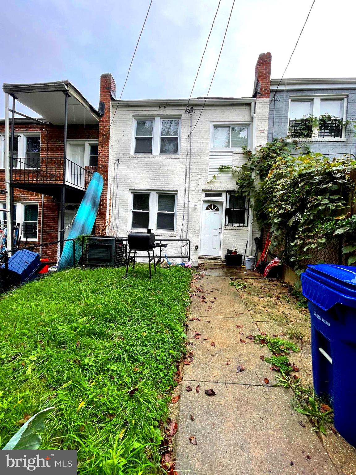 2810 OAKFORD AVENUE