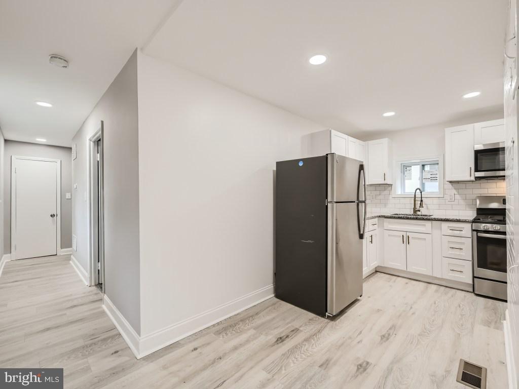 3113 GIBBONS AVENUE
