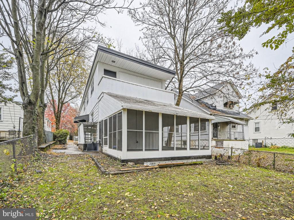 3113 GIBBONS AVENUE