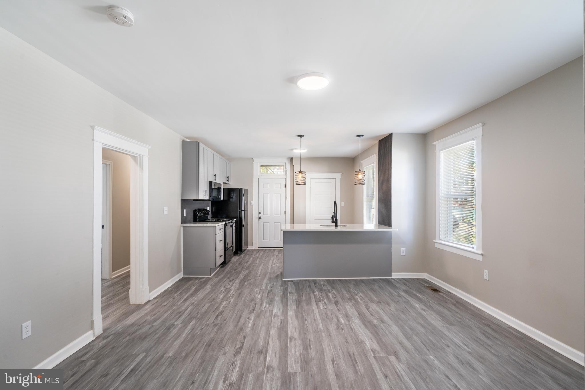 3408 W FOREST PARK AVENUE
