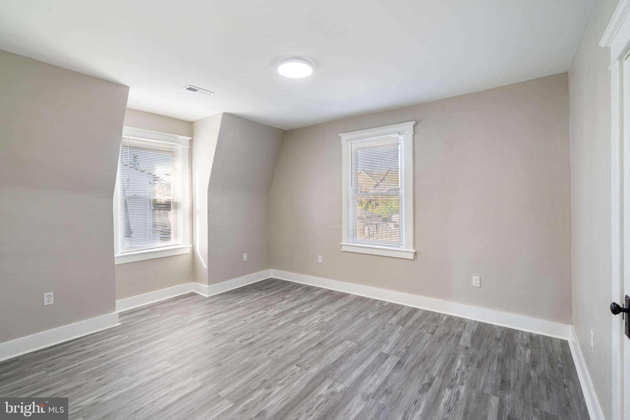 3408 W FOREST PARK AVENUE