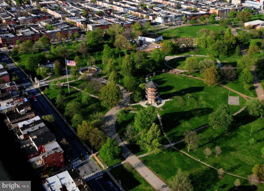 515 S ROBINSON STREET