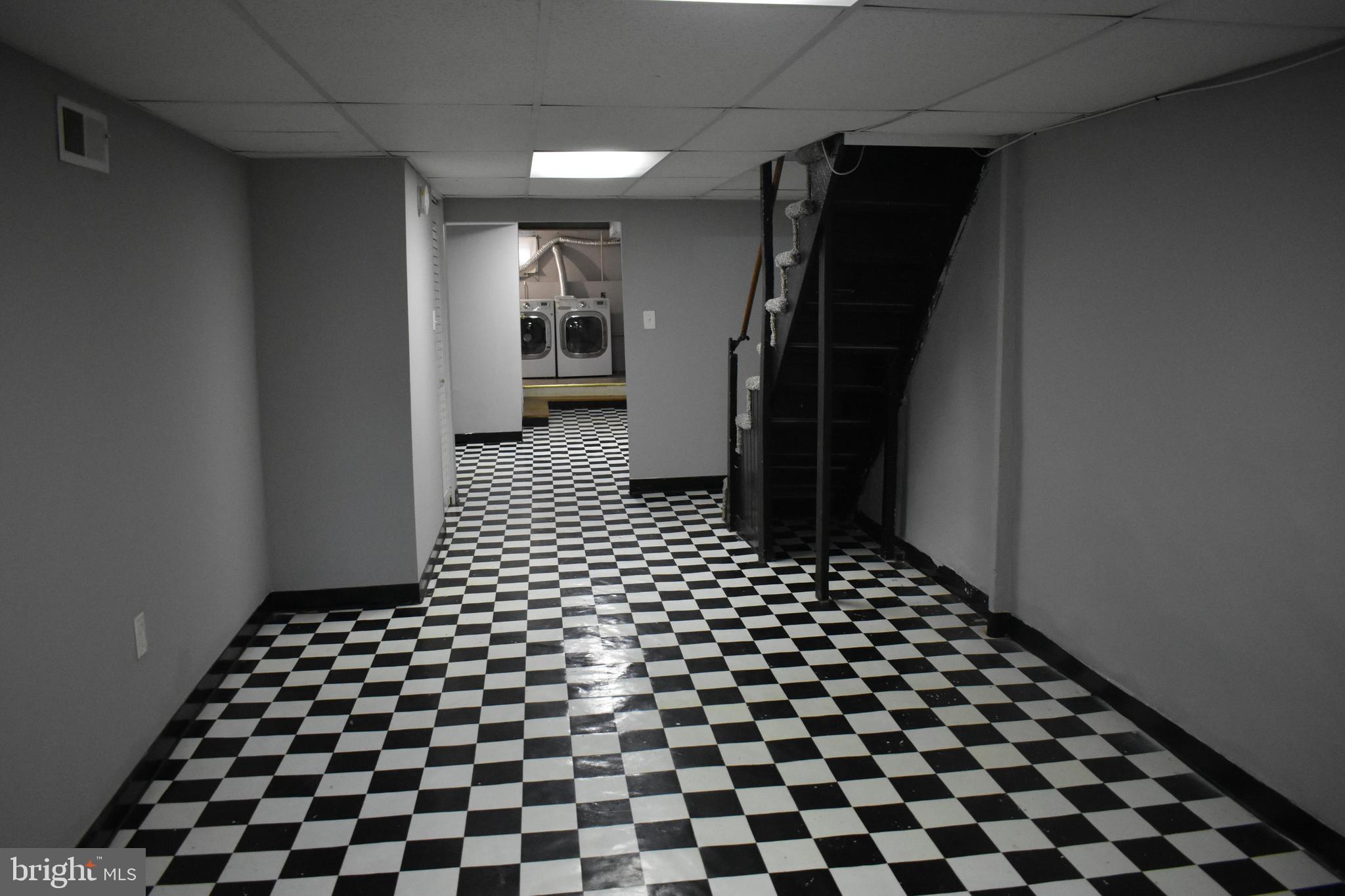 3022 CHESTERFIELD AVENUE