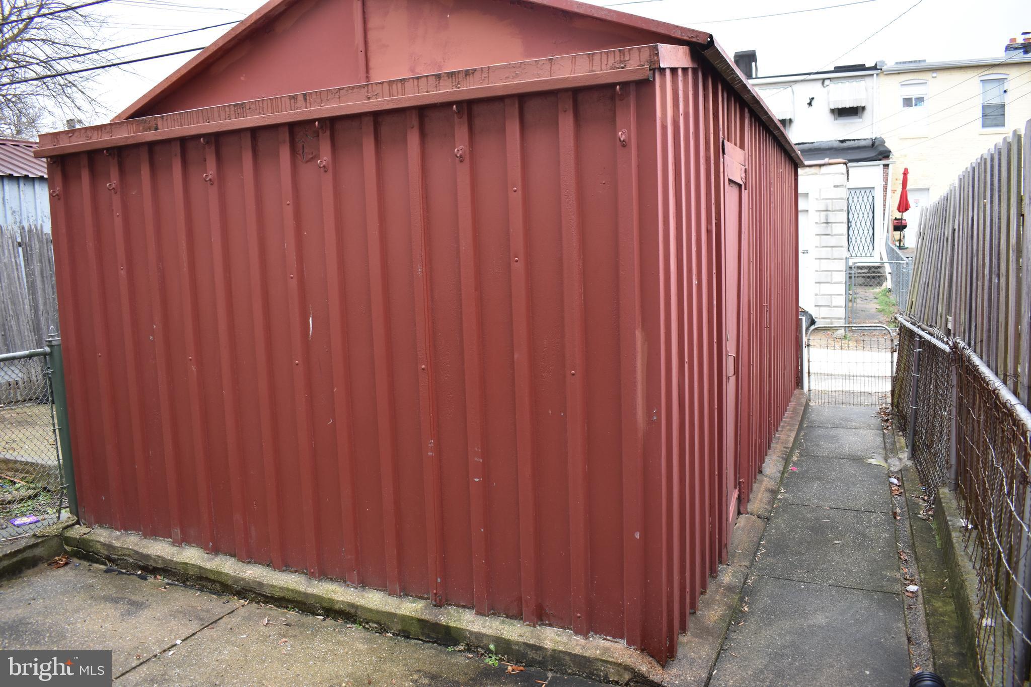 3022 CHESTERFIELD AVENUE