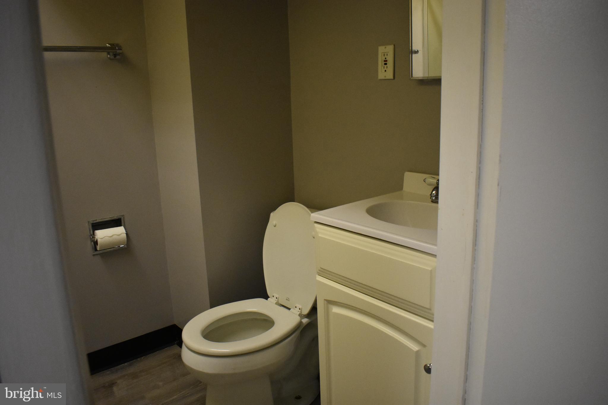 3022 CHESTERFIELD AVENUE