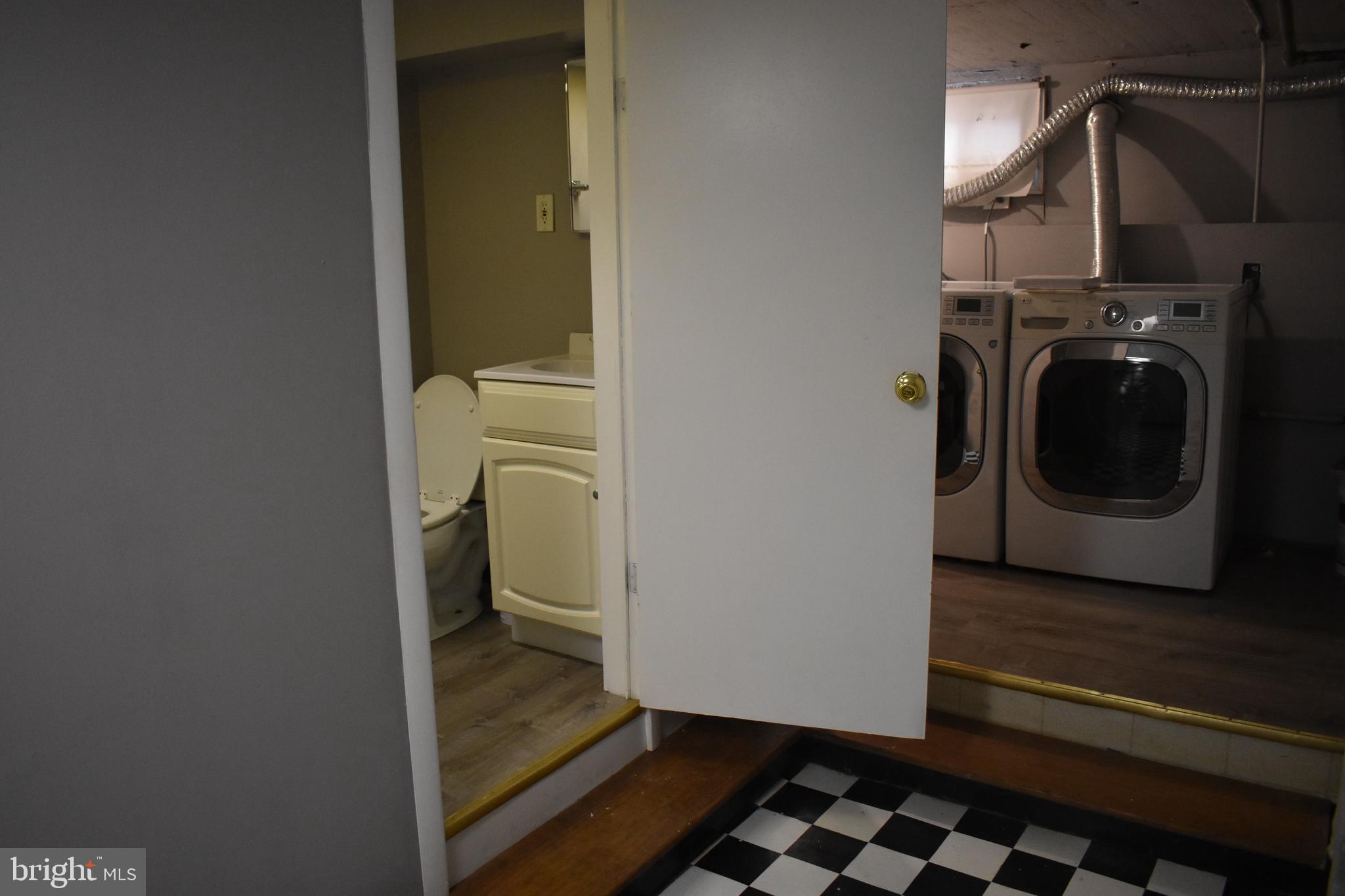 3022 CHESTERFIELD AVENUE